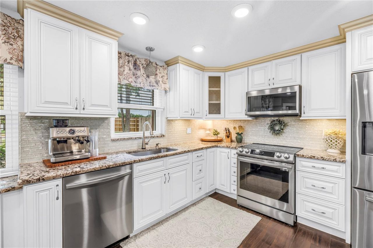 10210 95th Street, Seminole, FL 33777 Photo