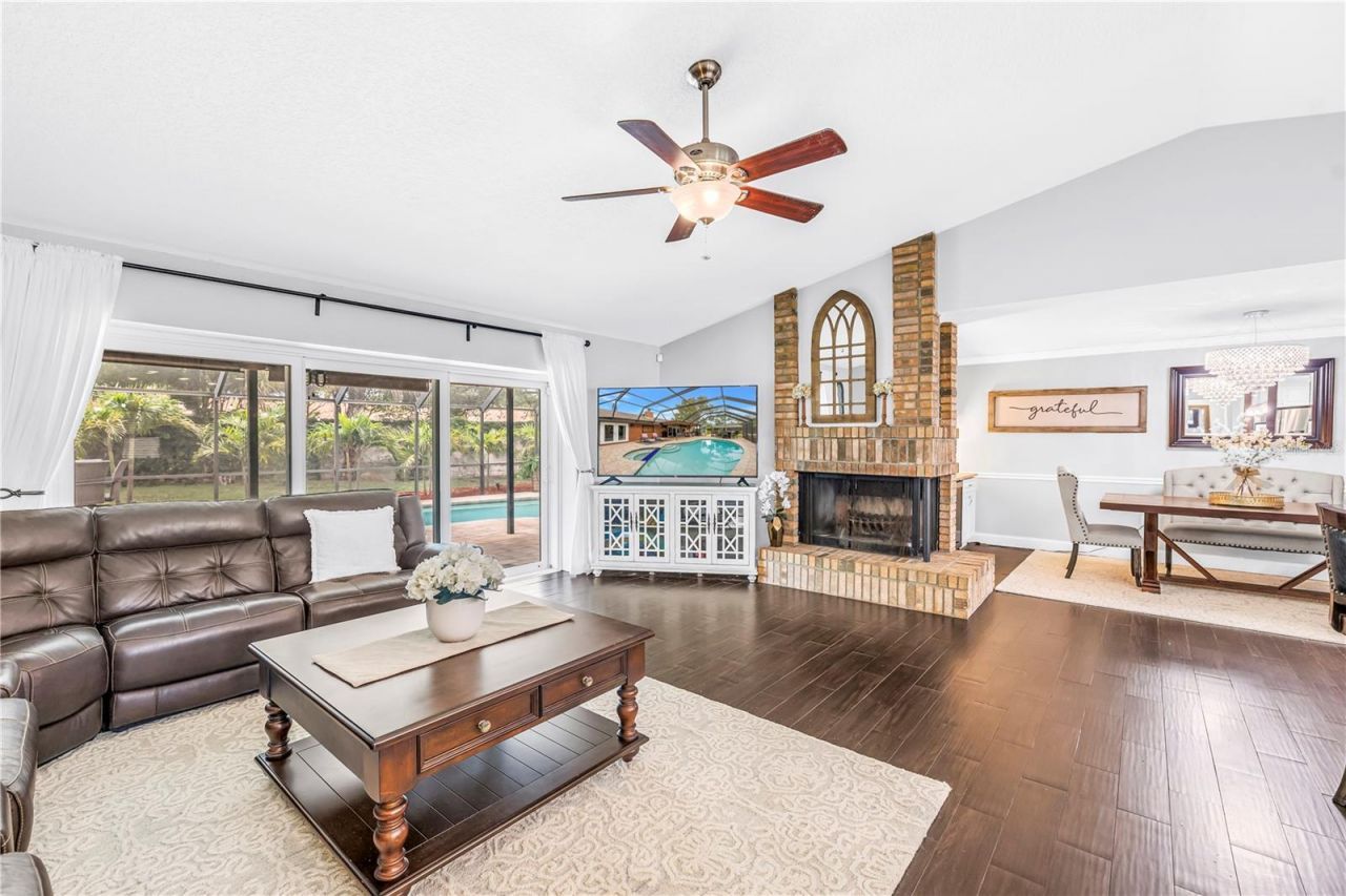 10210 95th Street, Seminole, FL 33777 Photo