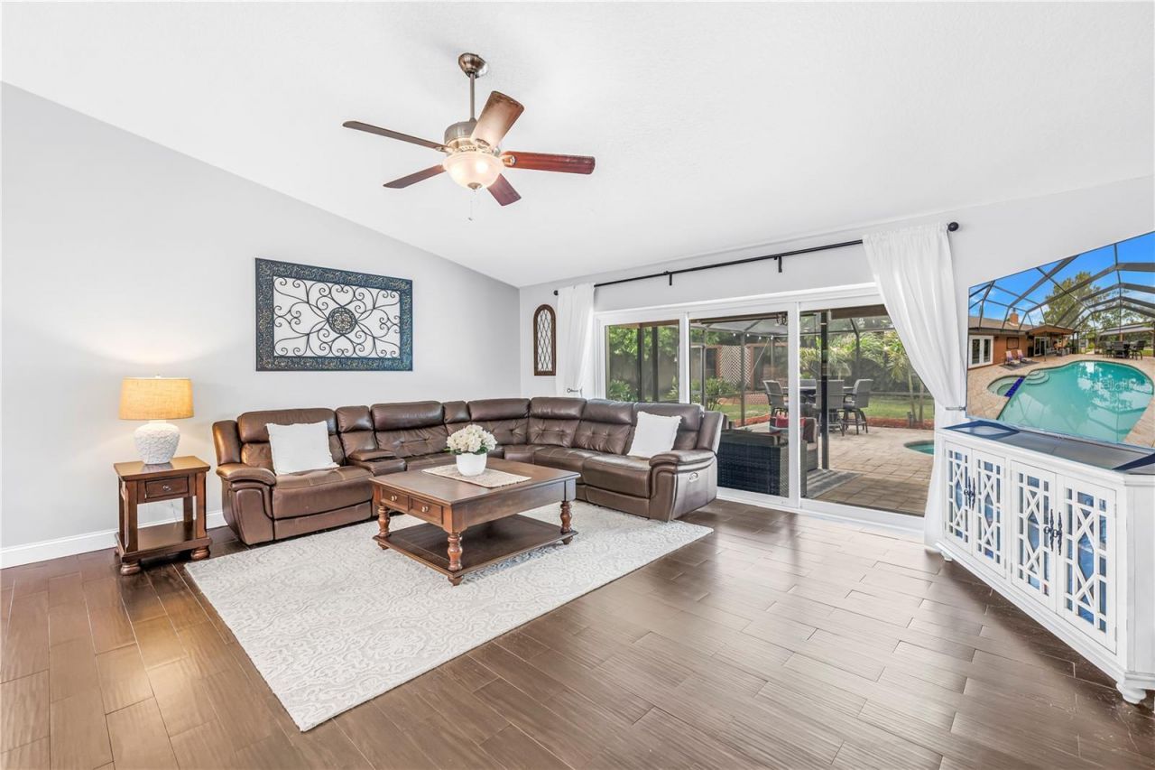 10210 95th Street, Seminole, FL 33777 Photo