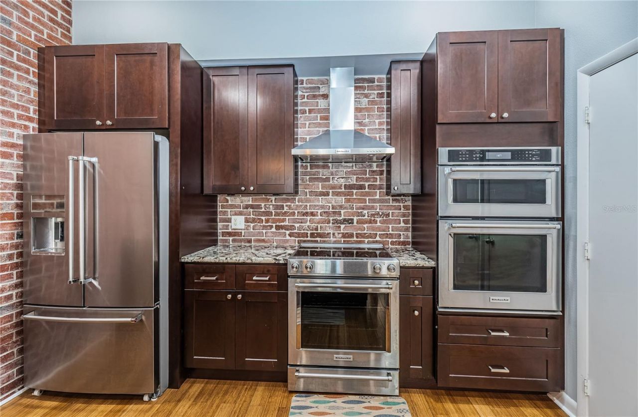 535 4th Avenue S, Unit 4, Saint Petersburg, FL 33701 Photo