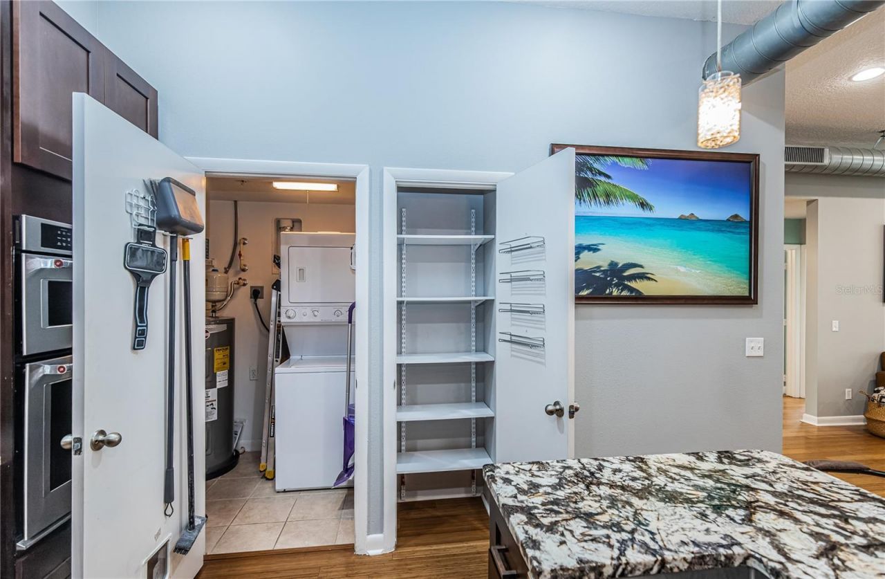 535 4th Avenue S, Unit 4, Saint Petersburg, FL 33701 Photo