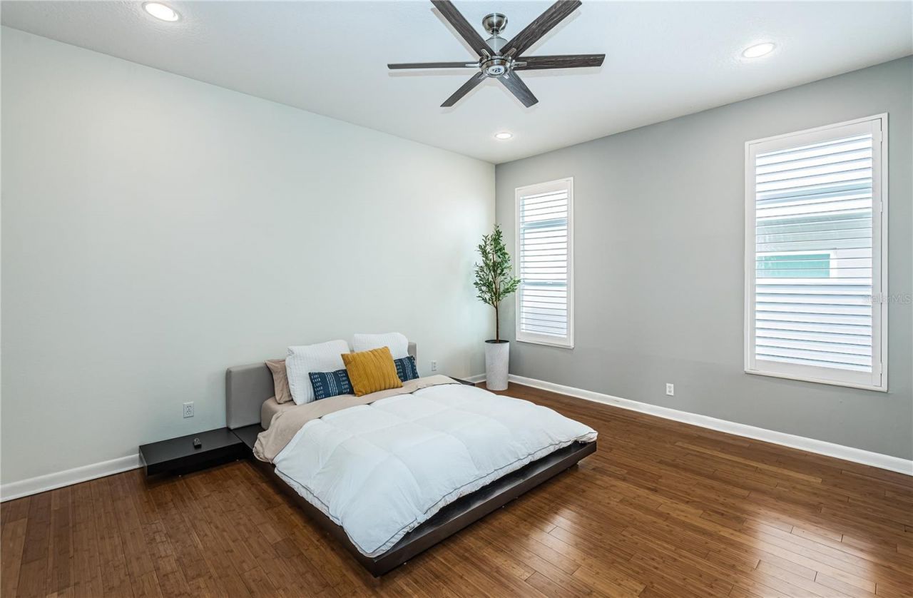 535 4th Avenue S, Unit 4, Saint Petersburg, FL 33701 Photo