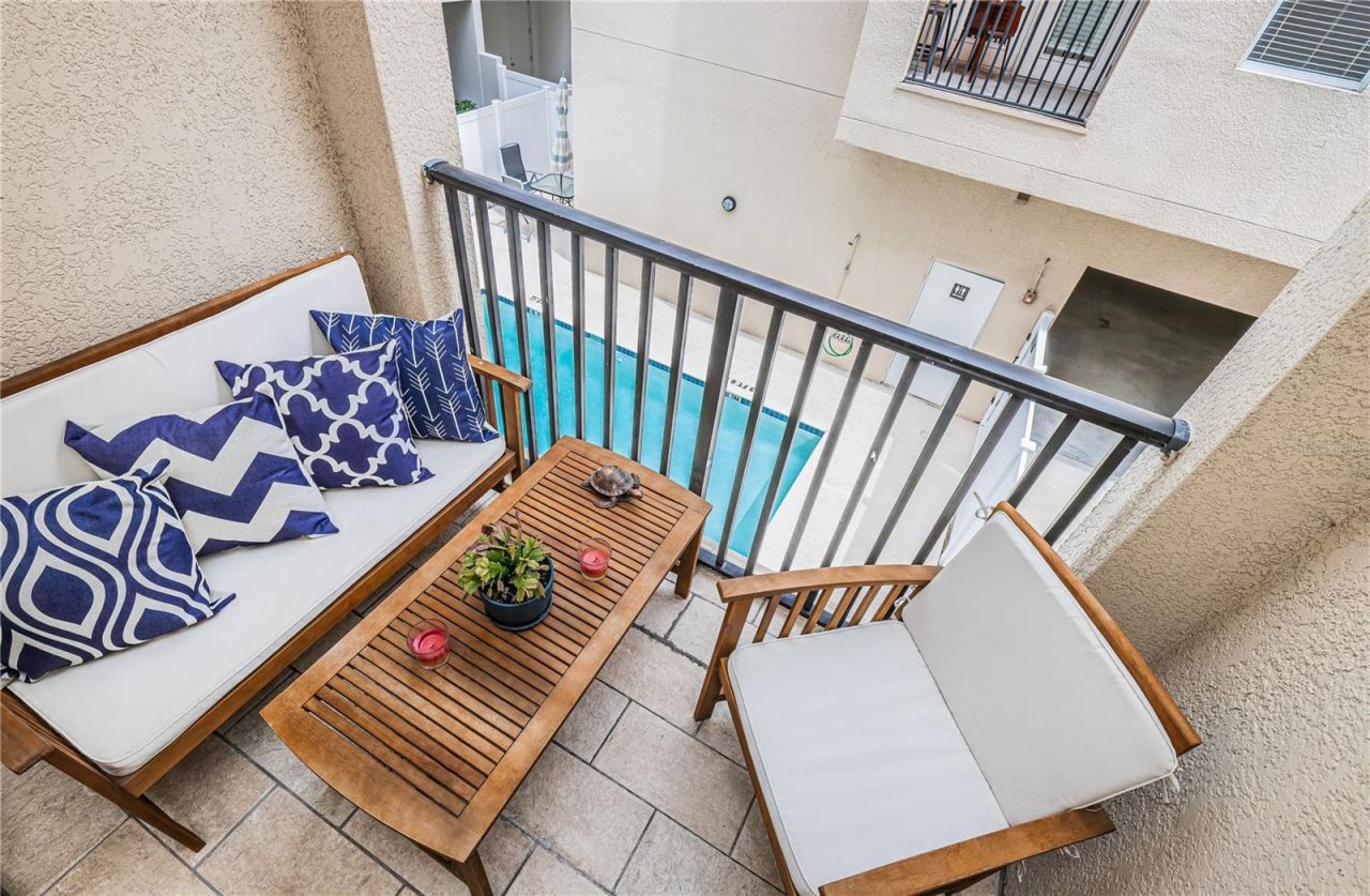 535 4th Avenue S, Unit 4, Saint Petersburg, FL 33701 Photo