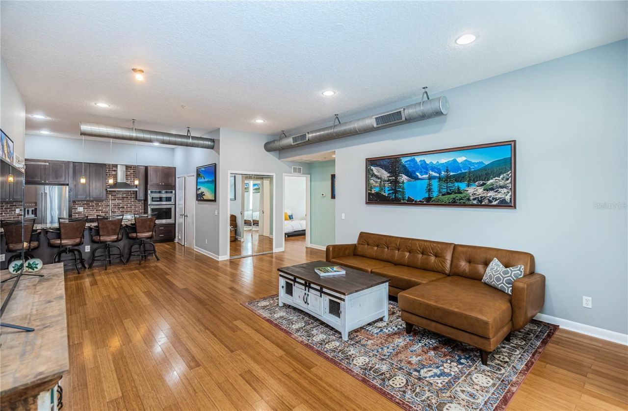 535 4th Avenue S, Unit 4, Saint Petersburg, FL 33701 Photo