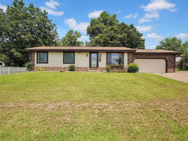 10438 S Eastgate Drive, Mount Vernon, IN 47620