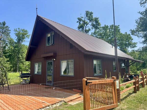 2602 N Red Oak Road, Lewiston, MI 49756