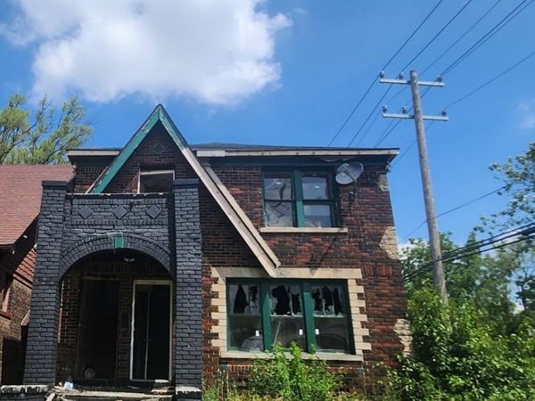 6875 Drake Street, Hamtramck, MI 48212