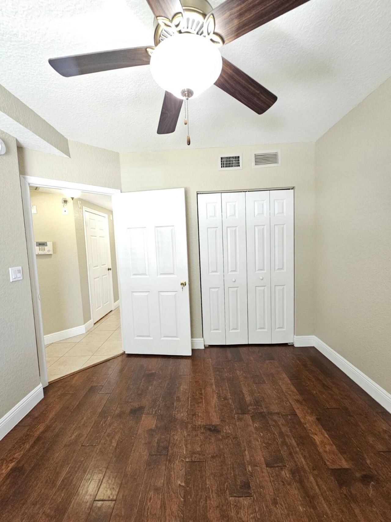 1049 Golden Lakes Boulevard, Unit 115, West Palm Beach, FL 33411 Photo