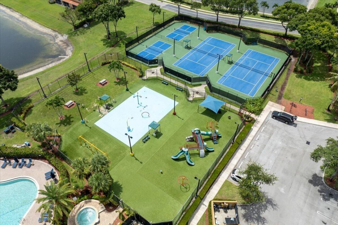3367 Commodore Court, West Palm Beach, FL 33411 Photo