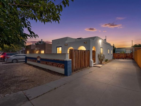 1210 Forrester Street NW, Albuquerque, NM 87104
