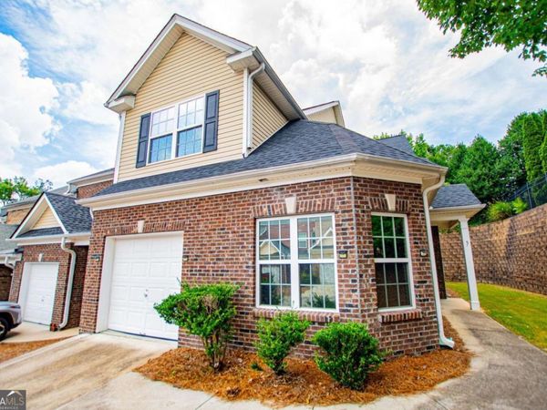 141 Mill Pond Xing B5, Carrollton, GA 30116