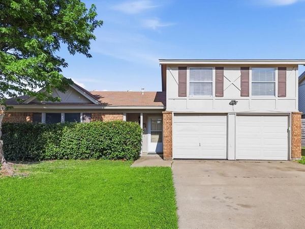 6505 Hughes Drive, Watauga, TX 76148