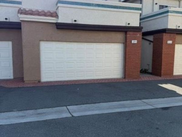 1265 S Neveen , Anaheim, CA 92804