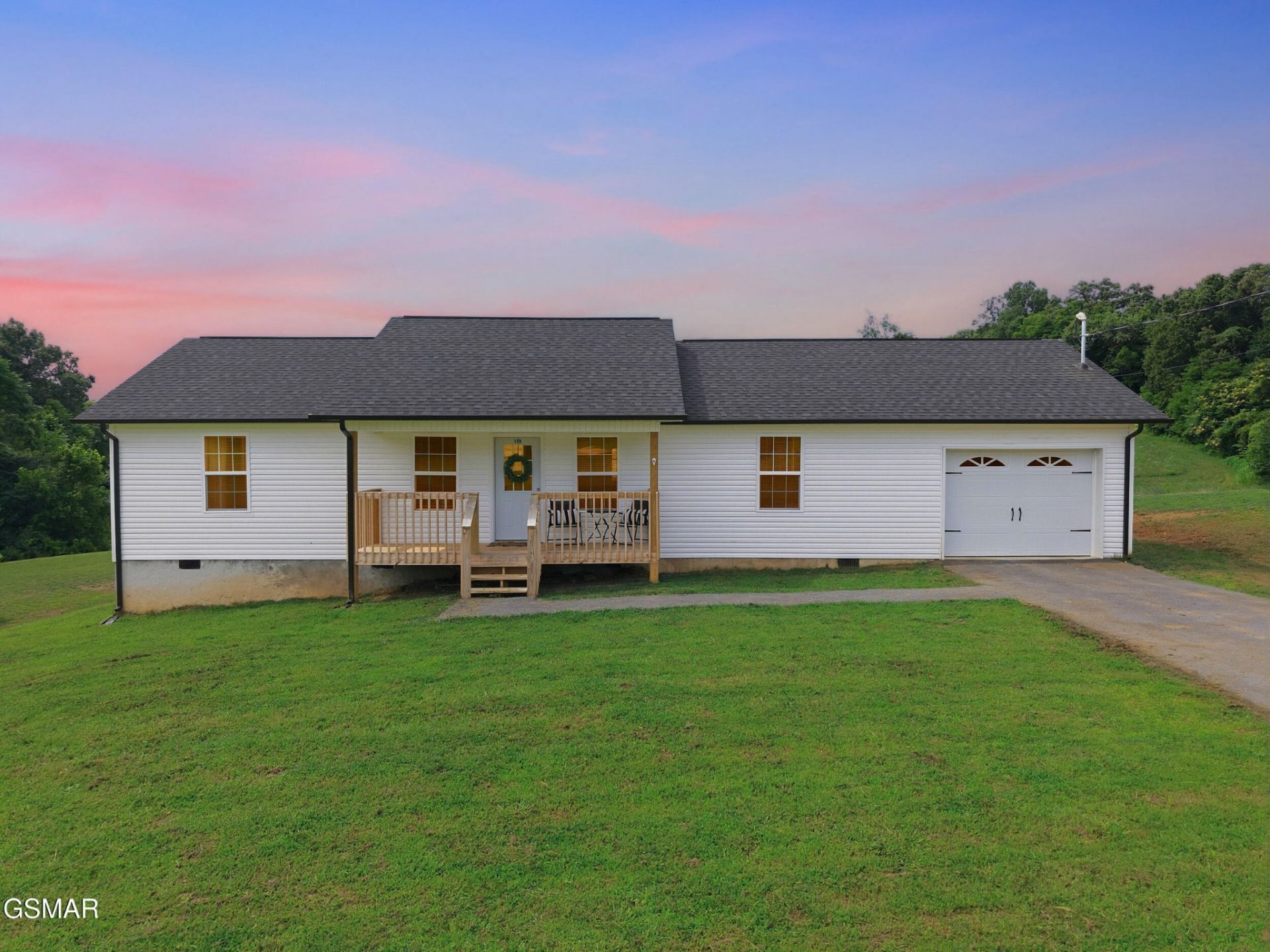589 Columbia Road , Jefferson City, TN 37760 Main Photo