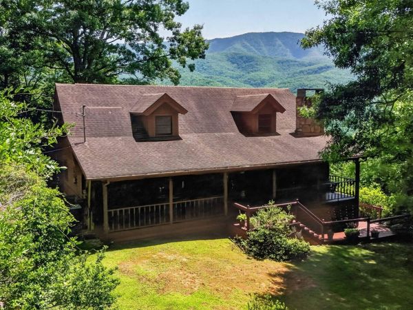 549 Geneva Lane , Gatlinburg, TN 37738