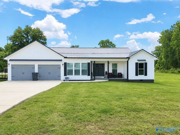 520 Cloverleaf Circle, Killen, AL 35645