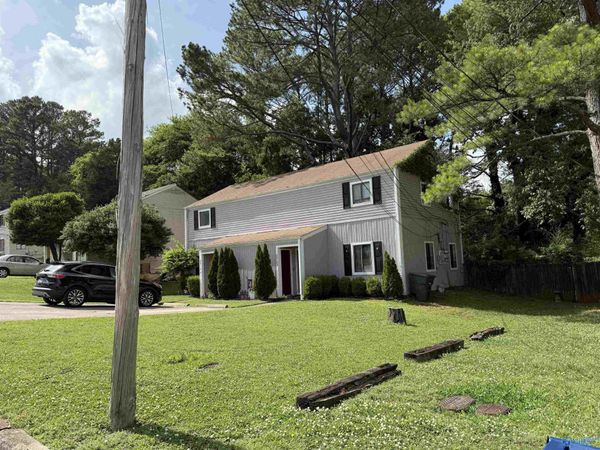 2712 Clayton Drive, Huntsville, AL 35810