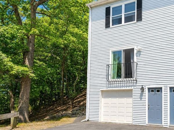 25 Gediminas St, Unit 25, Worcester, MA 01610
