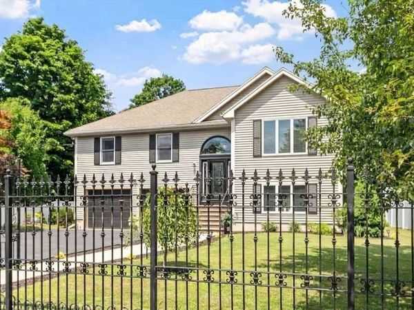 33 Highland Avenue, Saugus, MA 01906