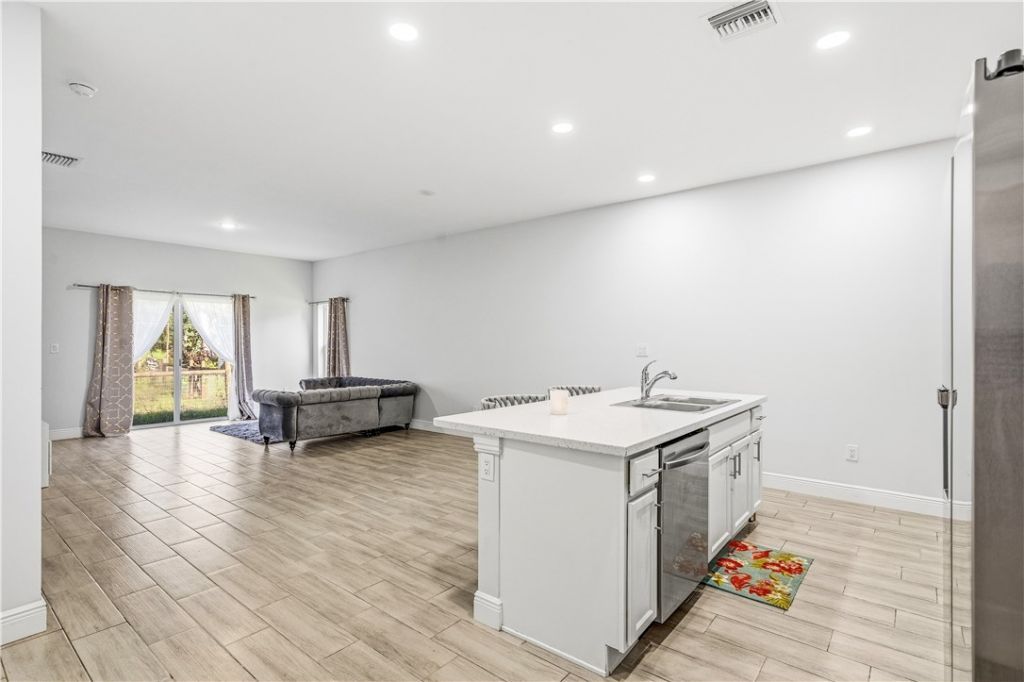 775 11th Avenue Sw, Vero Beach, FL 32962 Photo