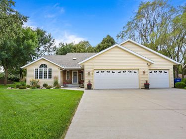 2105 Prairie Hill Road, Saint Cloud, MN 56301