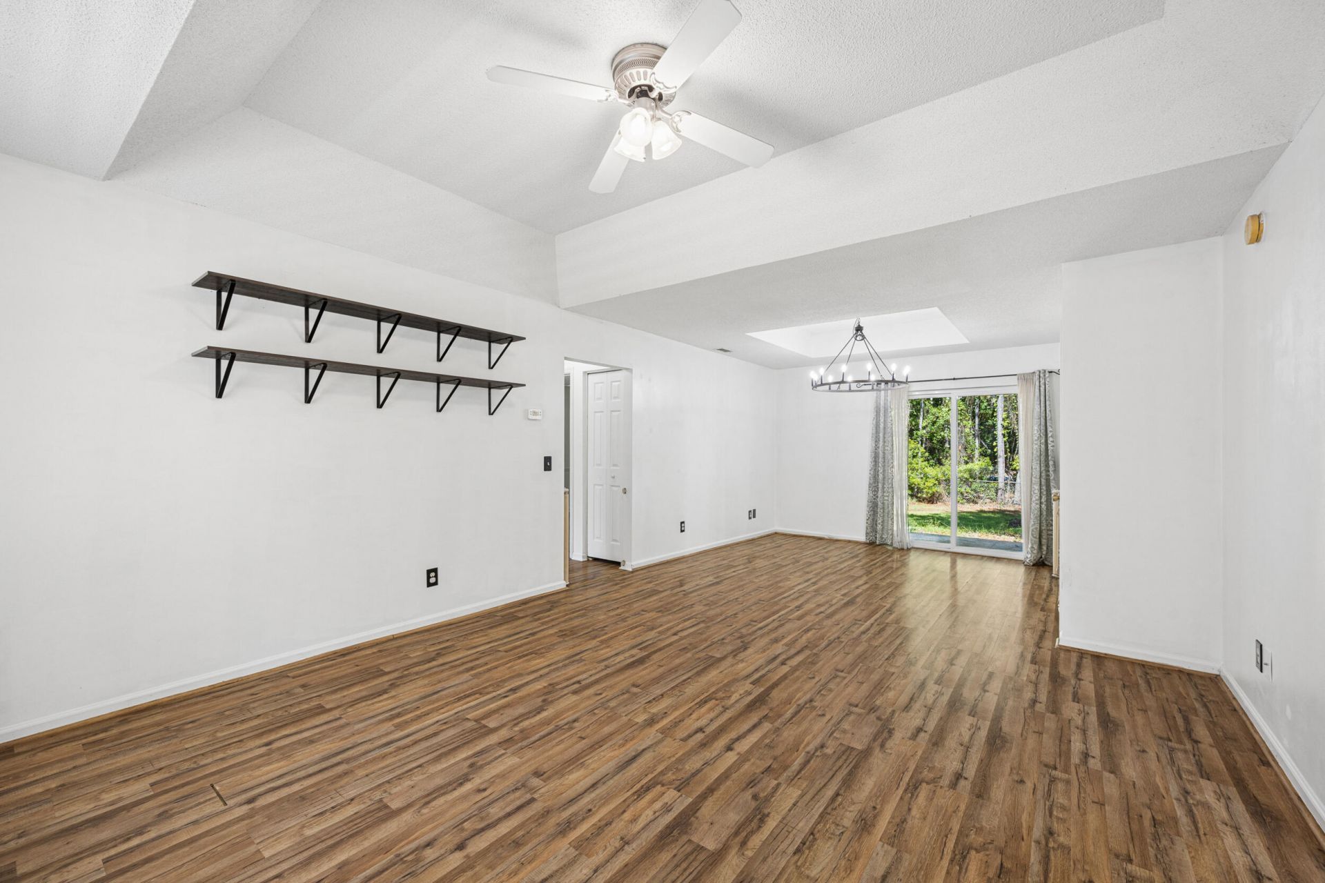 16 Robin Way Photo 9