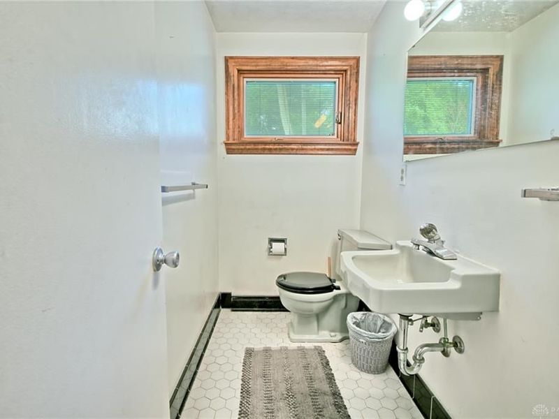3559 Strathmoor Drive, Kettering, OH 45429 Photo 18
