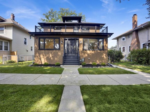 837 S Humphrey Avenue , Oak Park, IL 60304