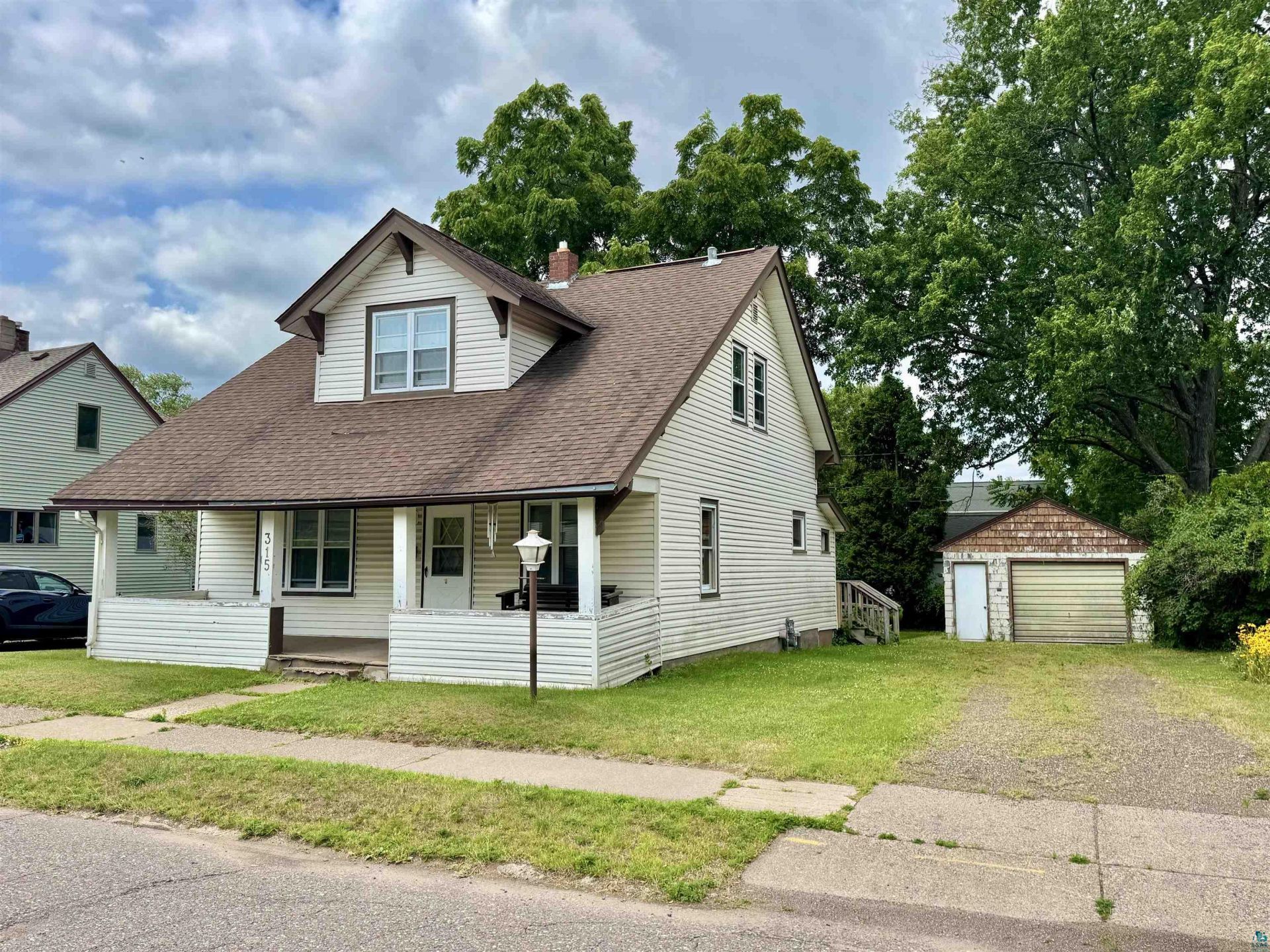 315 8th St, Cloquet, MN 55720 Main Photo