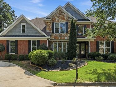 1335 Whisper Cove Drive, Buford, GA 30518