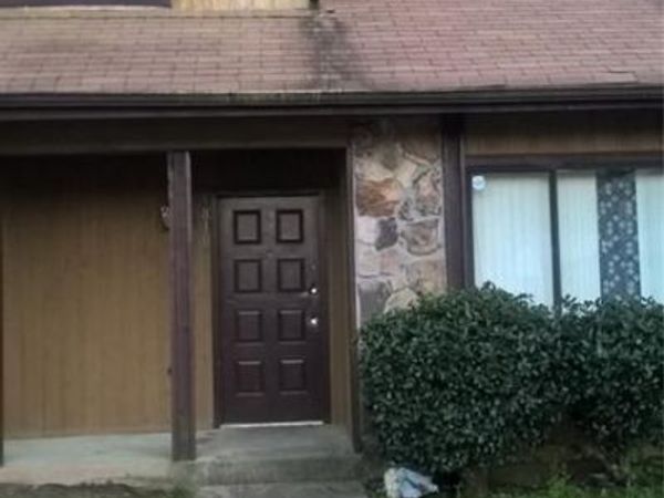 5810 Trent Walk Drive, Lithonia, GA 30038