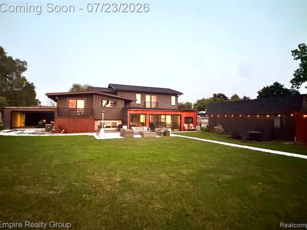 53 Potter Drive , Belleville, MI 48111