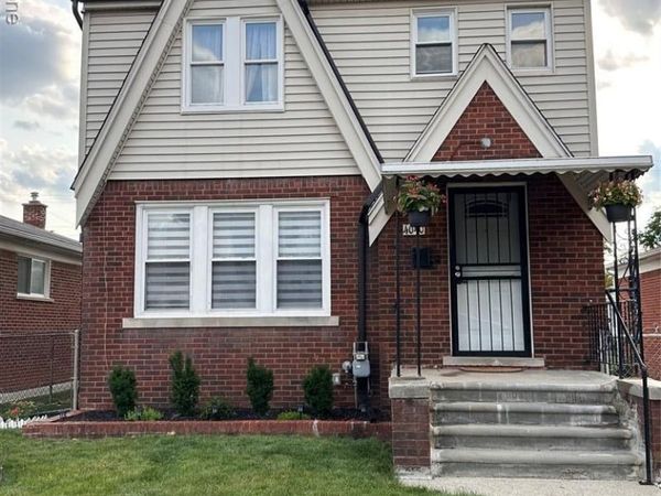 4040 Longtin Avenue, Lincoln Park, MI 48146