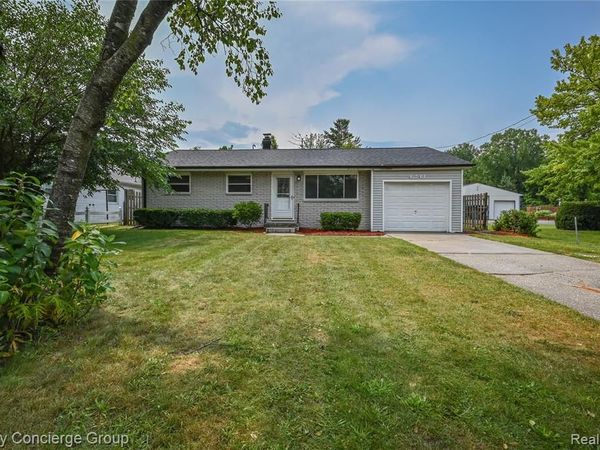 4241 N Michigan Avenue , Carrollton Twp, MI 48604