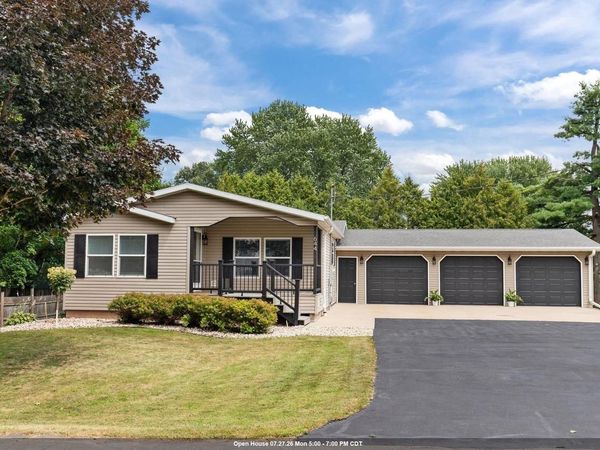 644 S MILL STREET, Hortonville, WI 54944
