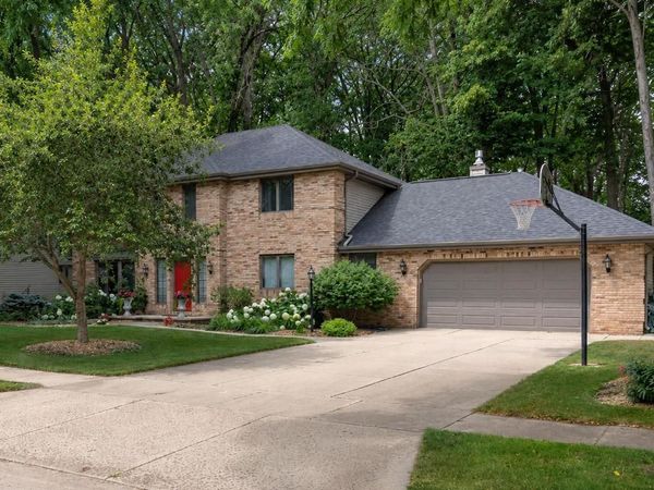 1511 S REBECCA LANE, Appleton, WI 54915