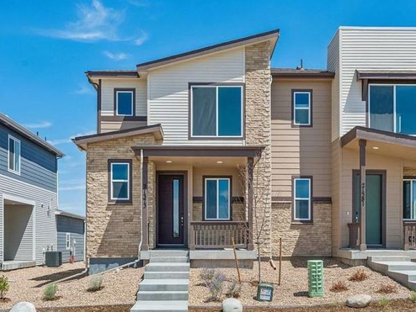 21373 E 67th Avenue, Aurora, CO 80019
