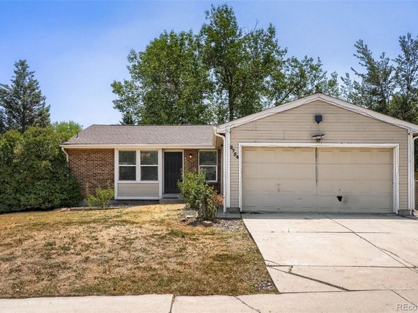 2754 S Uravan Street , Aurora, CO 80013