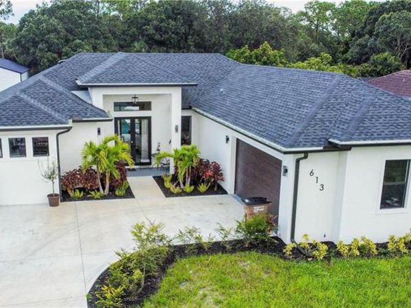 613 Hibiscus AVE , LEHIGH ACRES, FL 33972