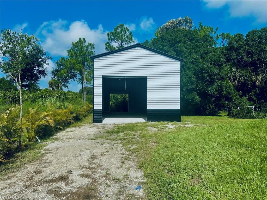 613 Hibiscus Ave , Lehigh Acres, FL 33972 Photo