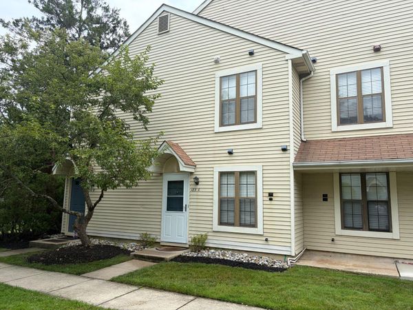 189 COLLIN COURT, Unit 189, MOUNT LAUREL, NJ 08054