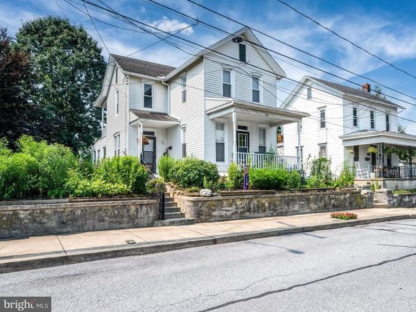 724 FULTON STREET, AKRON, PA 17501