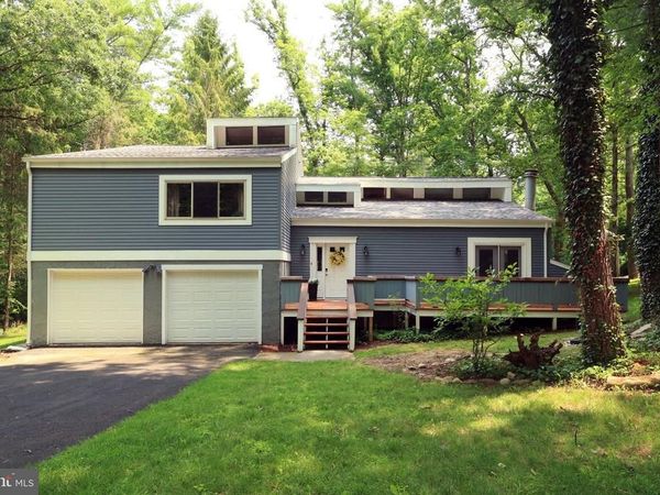 1845 WOODLEDGE DRIVE , STATE COLLEGE, PA 16803