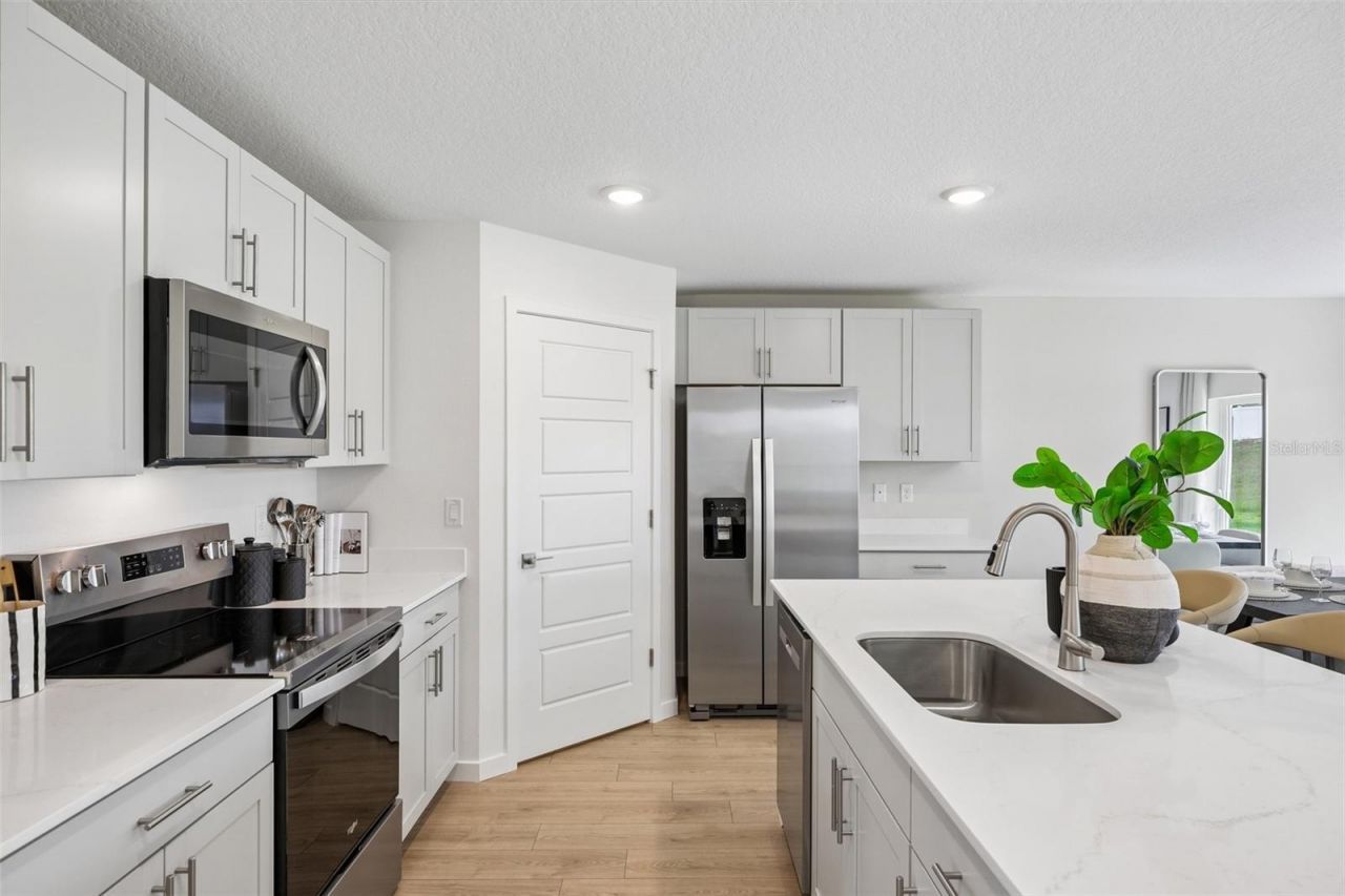 239 Skyfield Court , Lady Lake, FL 32159 Photo