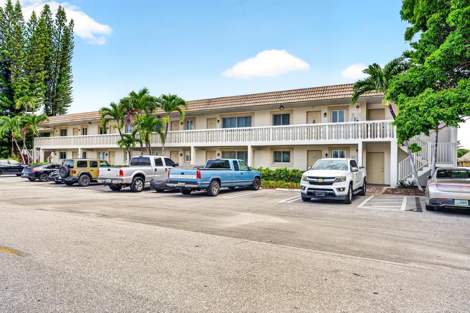 840 Pine Drive, Unit 104, Pompano Beach, FL 33060 Photo