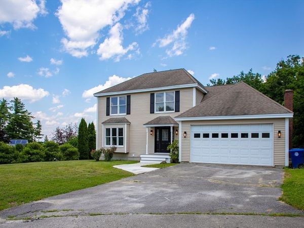 12 Walden Ct, Leominster, MA 01453