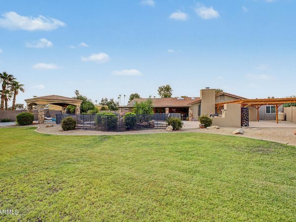 6921 E VOLTAIRE Avenue, Scottsdale, AZ 85254