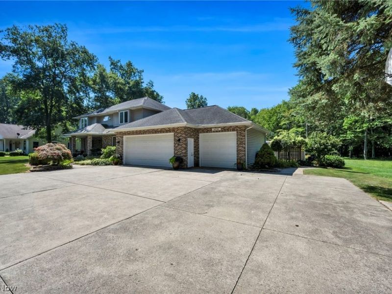 48261 Rice Road , Amherst, OH 44001 Photo 5