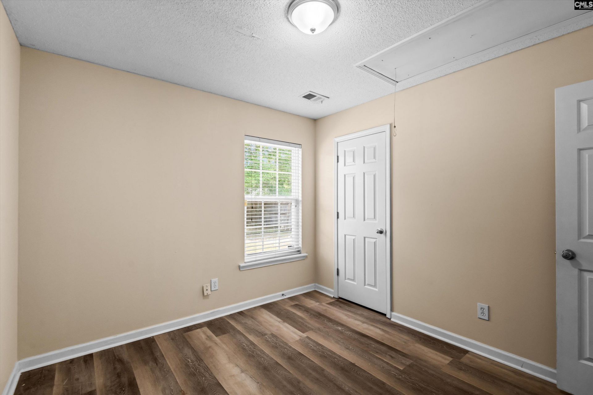 321 Downs Drive  Photo 20