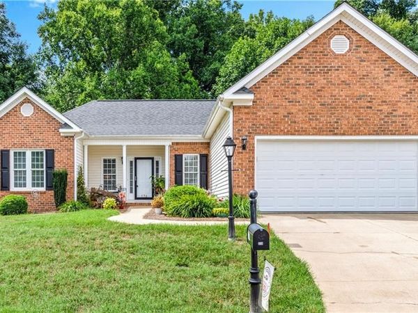 174 Stadium Oaks Drive , Clemmons, NC 27012